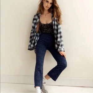 NWT Urban Outfitters High Waist Cara Kick Flare Pant • Medium • Blue Floral